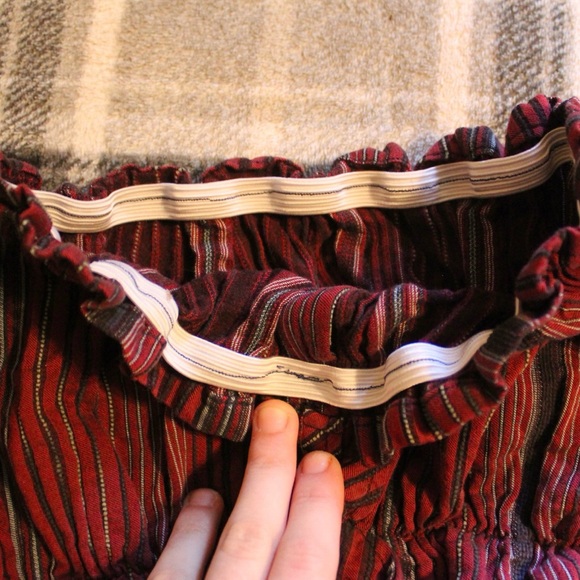 Red and black bandeau button up - Picture 4 of 4